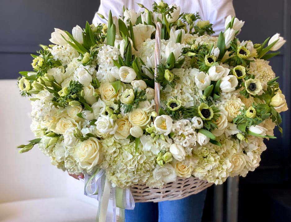 Extra Large Basket With Mixed Flowers