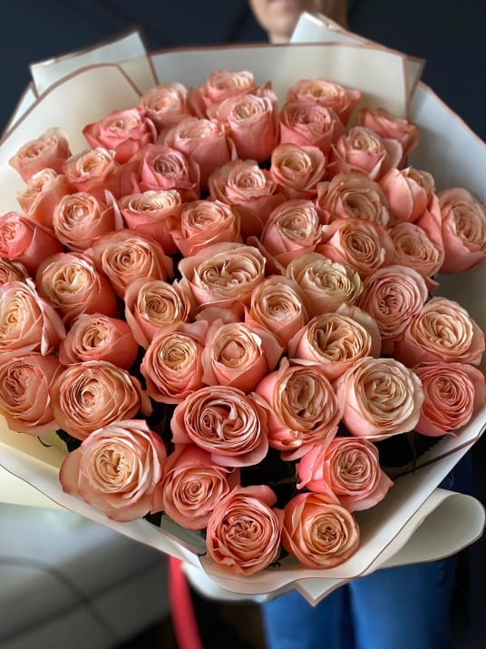 50 Peach Roses Luxury Bouquet