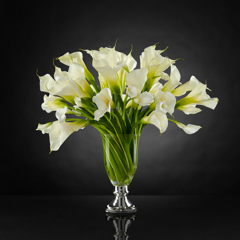  Musings Luxury Calla Lily Bouquet by Vera Wang